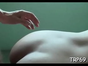 Hot wazoo thai slut bounces on a pecker